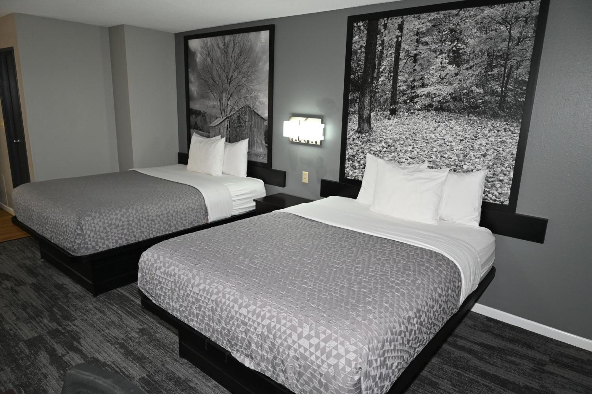 Super 8 By Wyndham Higginsville Εξωτερικό φωτογραφία
